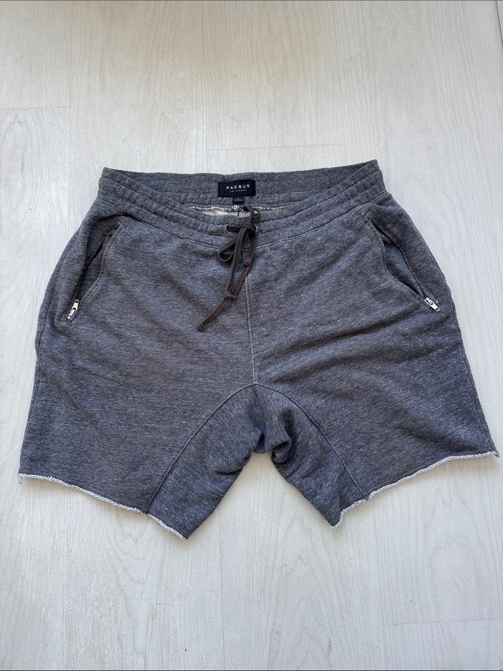 PacSun Men’s Charcoal Gray Zip-Pocket Athletic Shorts